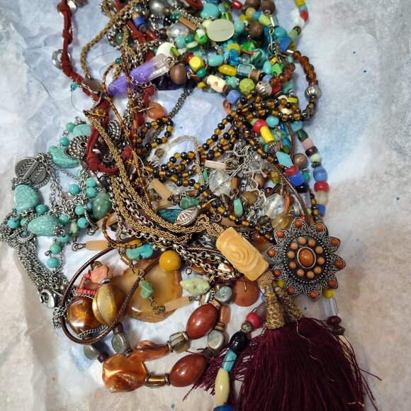 Lot of a Dozen+ Colorful Necklaces - Picture 3 of 3
